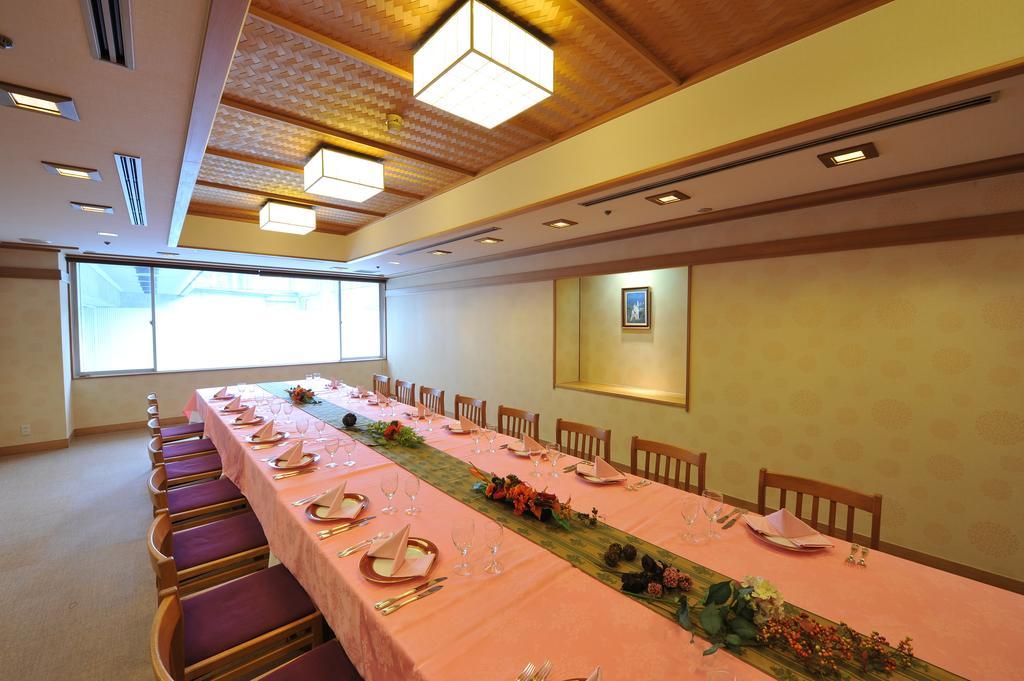 Hotel Hiroshima Sunplaza Екстер'єр фото