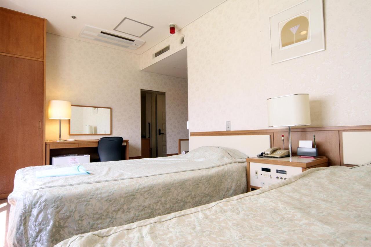 Hotel Hiroshima Sunplaza Екстер'єр фото