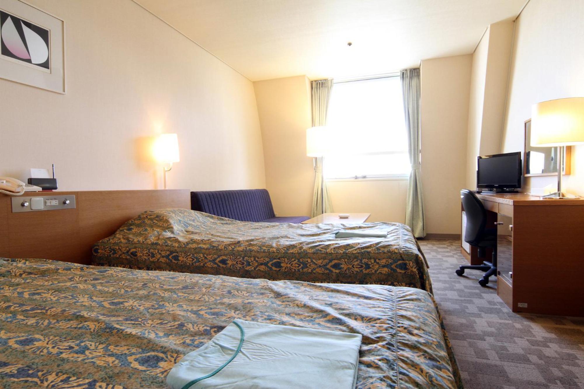 Hotel Hiroshima Sunplaza Екстер'єр фото