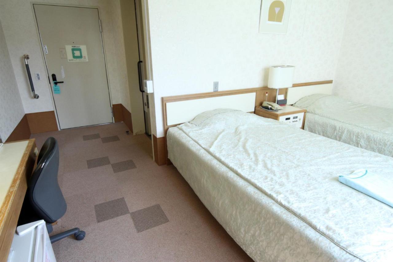 Hotel Hiroshima Sunplaza Екстер'єр фото